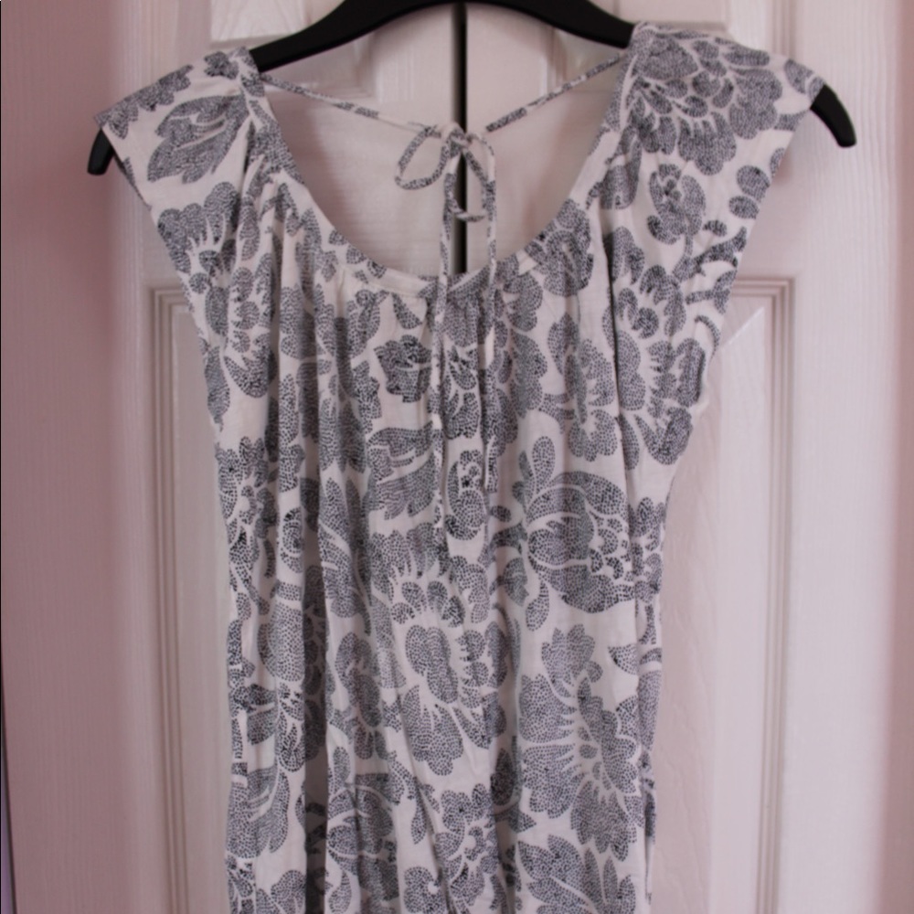 Cute tie-back Loft top